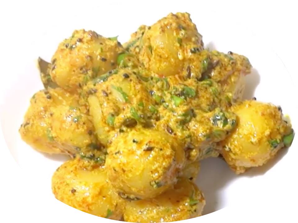 Dahi wale Aloo / Patatas en Yogur